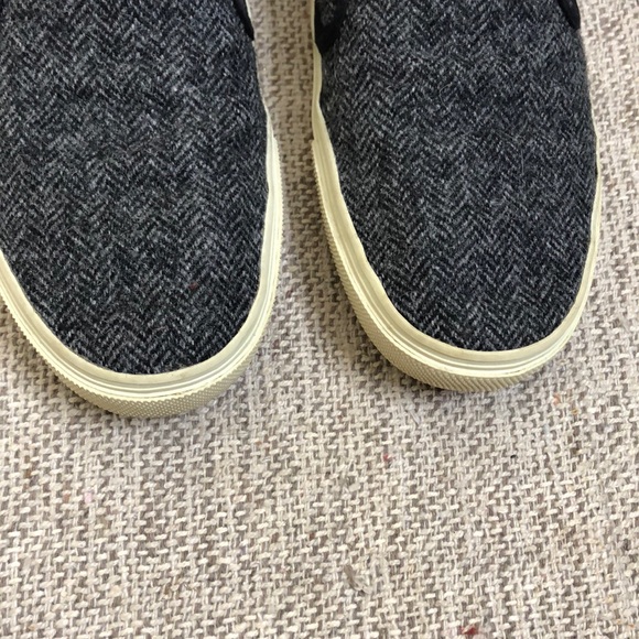 AUTHENTIC SAINT LAURENT  WOOL SNEAKERS, WMNS SZ 9 - Picture 3 of 11